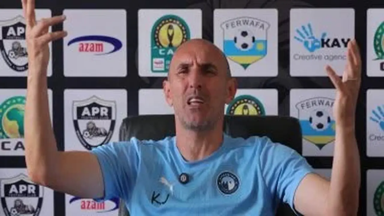 بيراميدز يواجه أزمة في الأجنحة مع حاجة ملحة لتقوية قلبي الدفاع والوسط